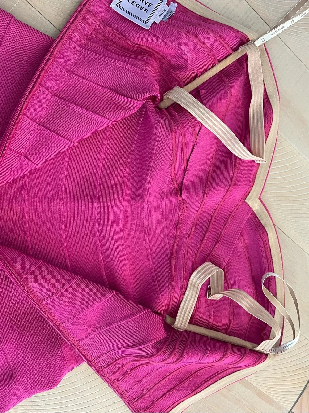 Herve Leger Fuchsia Strapless Bandage Skater Dress - Picture 5 of 8
